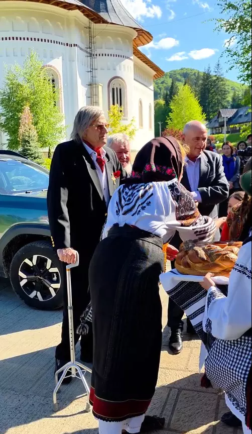 Florin Piersic in carja la Putna 9