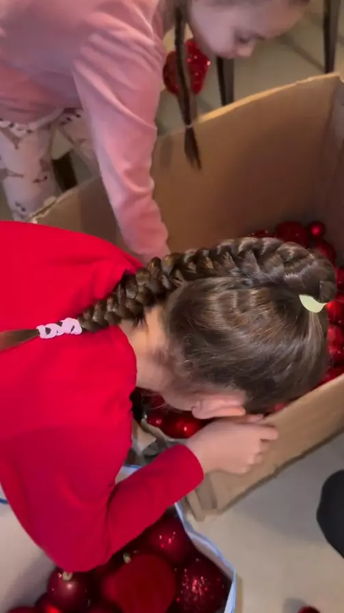 valentina pelinel cristi borcea copii brad craciun noiembrie (17)