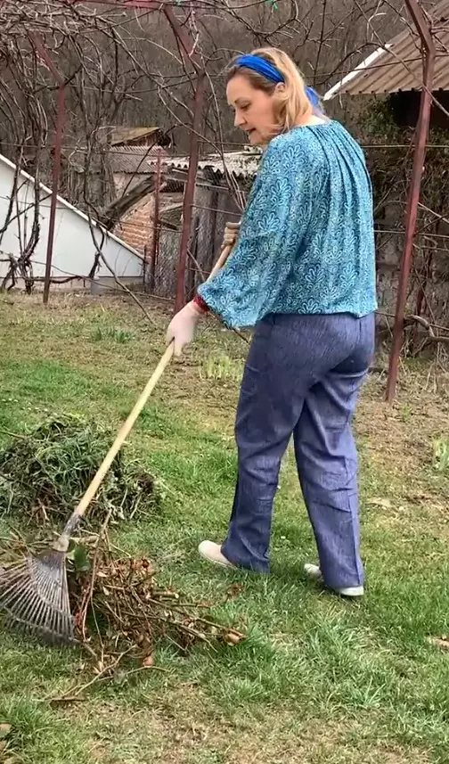 Elena Lasconi gradina Campulung Muscel 6