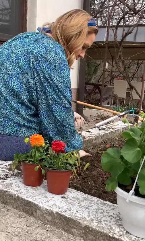 Elena Lasconi gradina Campulung Muscel 8