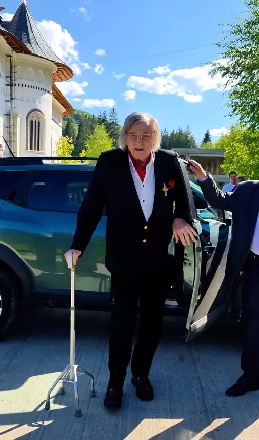 Florin Piersic in carja la Putna 4