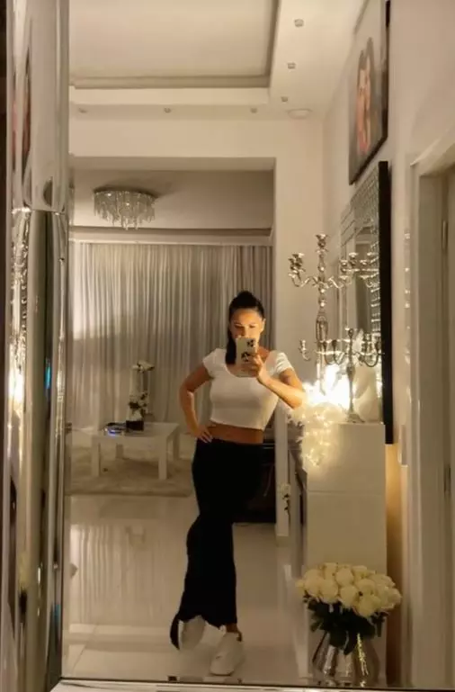 Oana Zăvoranu - imagini casă (6)