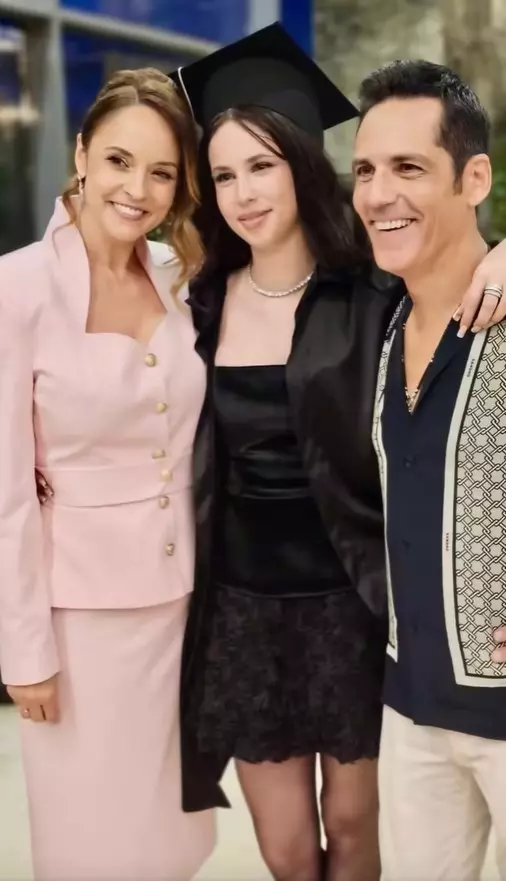 Violeta Bănică a absolvit liceul (3)