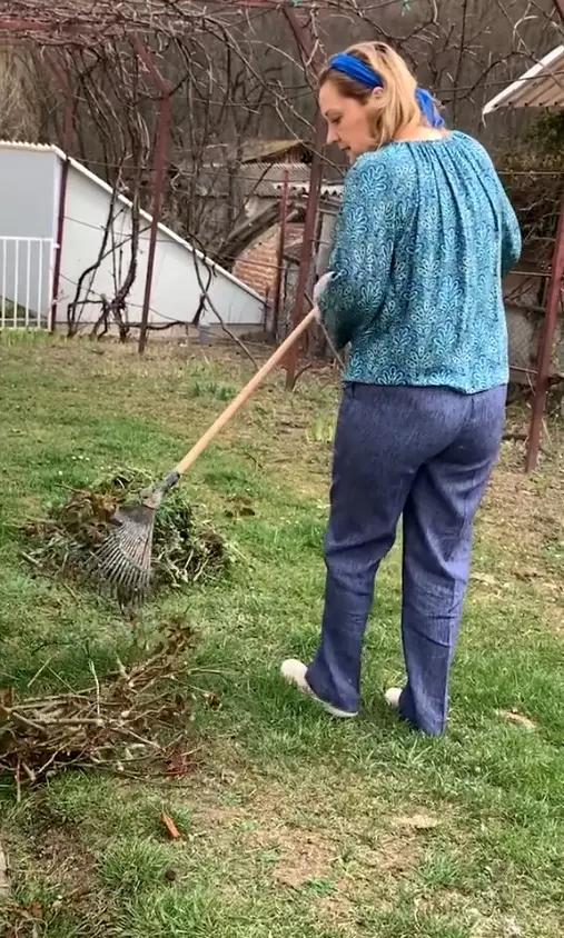 Elena Lasconi gradina Campulung Muscel 5