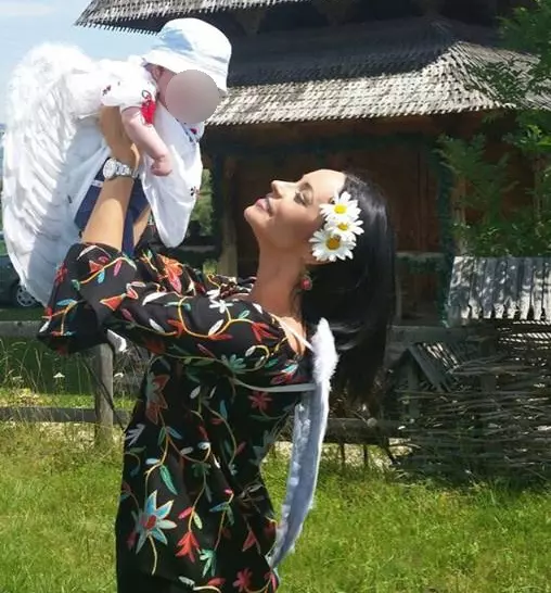 andreea_marin_aripi.jpg