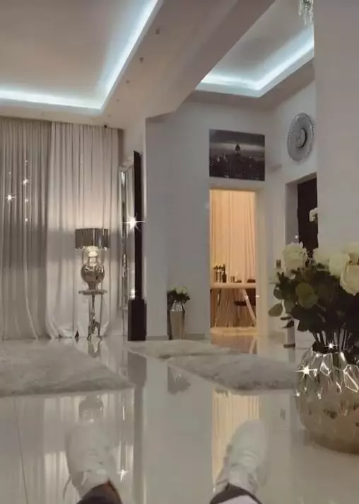 Oana Zăvoranu - imagini casă (4)