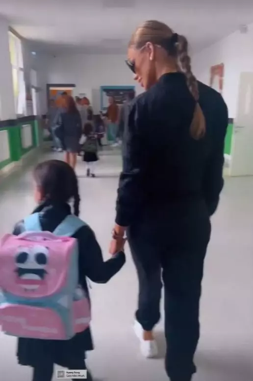 bianca-dragusanu-scoala-fiicei-sale-3