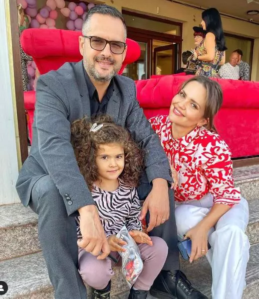 cristina-siscanu-nu-isi-mai-duce-fetita-la-gradinita-1