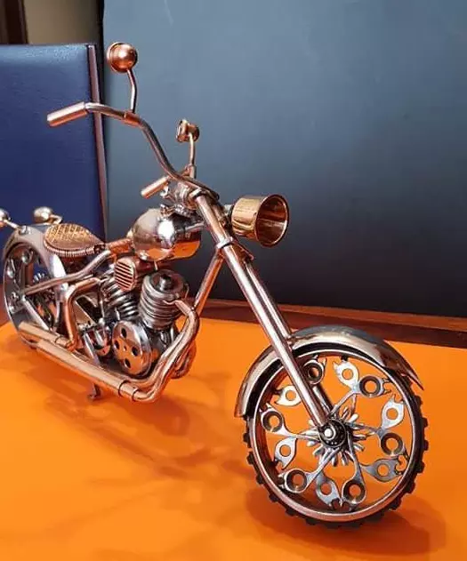 received_2106929036190543