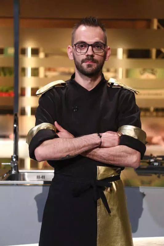 adrian-stroe-chefi-la-cutite-3