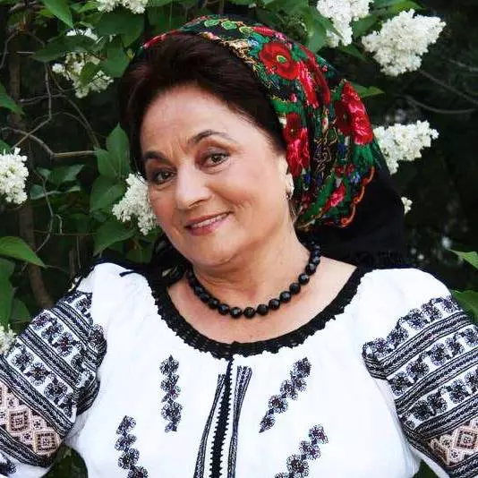 laura-lavric-bani-nunta-2
