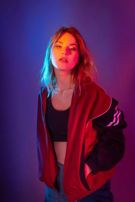 neon 2