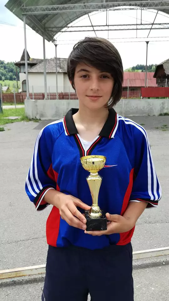 Ioana Bălăceanu, cu unul dintre trofeele câștigate