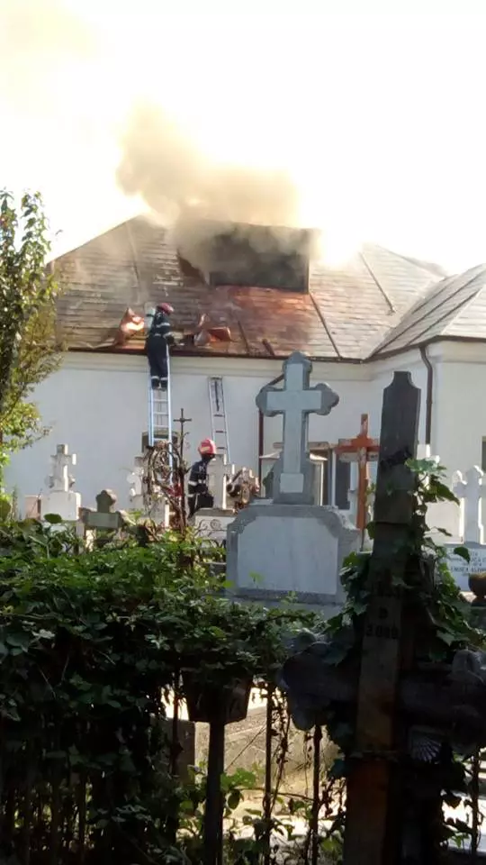 incendiu cimitir cernica3