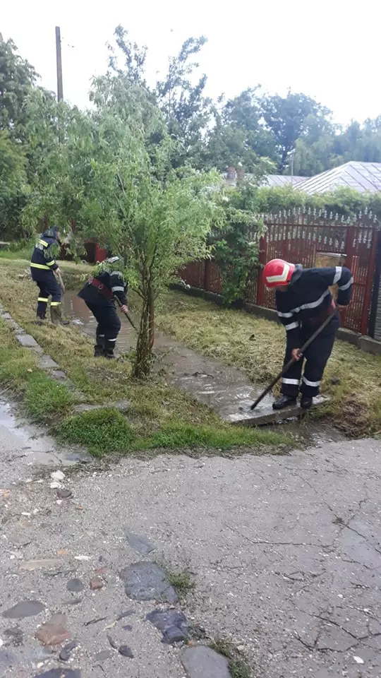 Inundații în Teleorman după ploile torențiale (2)