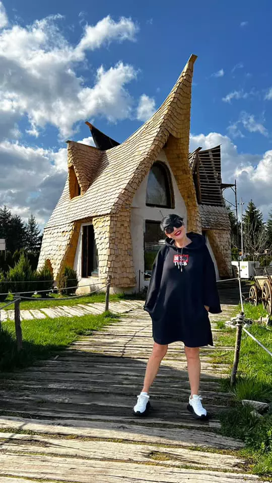 27903550949298124671166639009494997688474709n