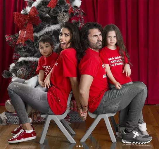 Pepe, ședință foto alături de familia lui. A păstrat tradiția de Crăciun