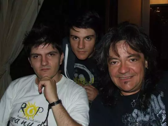 leo-iorga-si-baietii-sai