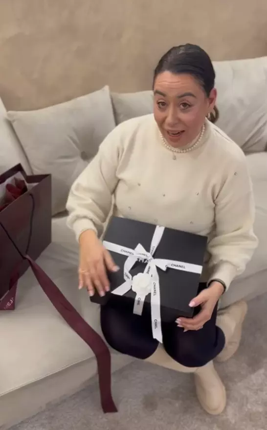 oana roman criticata 3