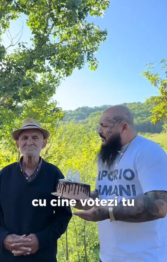 Dani Mocanu și bunicul lui (3)