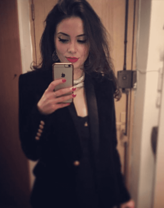 anca-dumitra-fotografiata-la-mare-gianina-din-zlas-fierbinti-le-a-aratat-fanilor-cum-se-relaxeaza-la-plaja