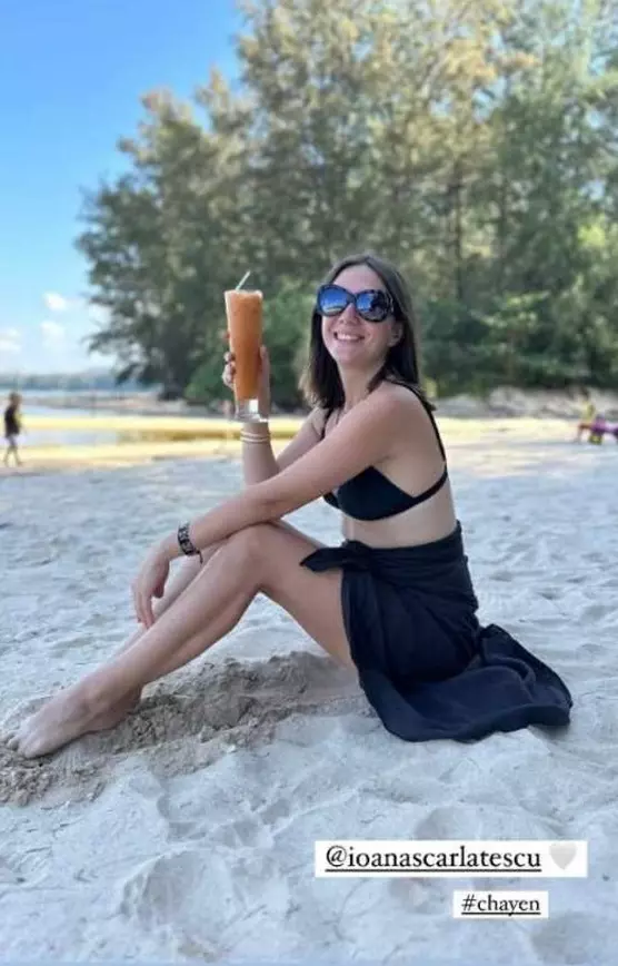 adela-popescu-in-costum-de-baie-2