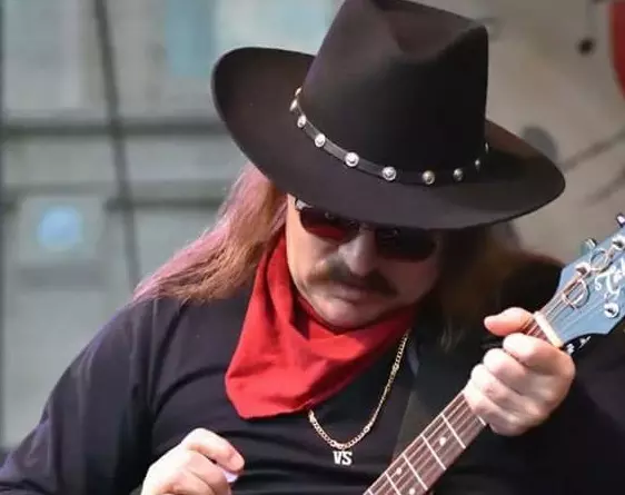 61729957_10156389040838870_9179235153329782784_n