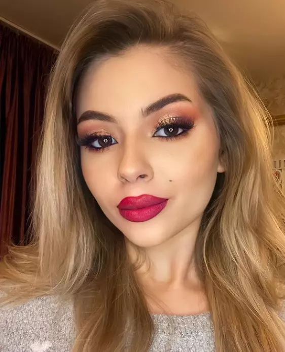 fata-vitrega-a-lui-jorge-20-de-ani-3