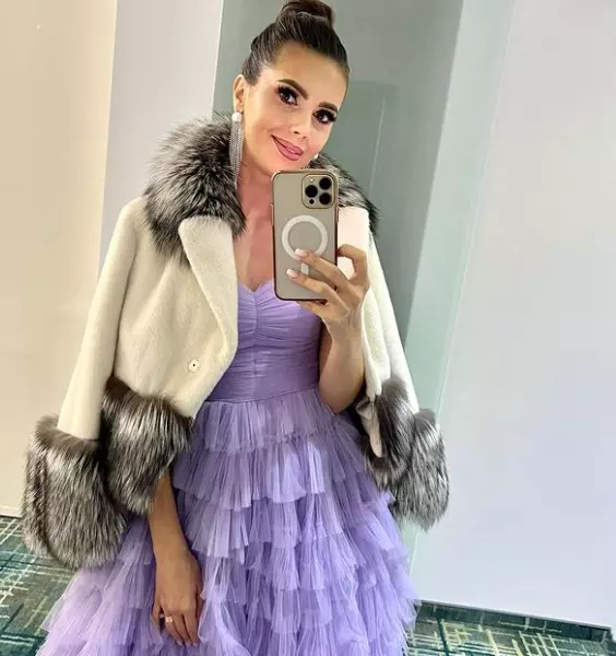 georgiana lobont selfie 3