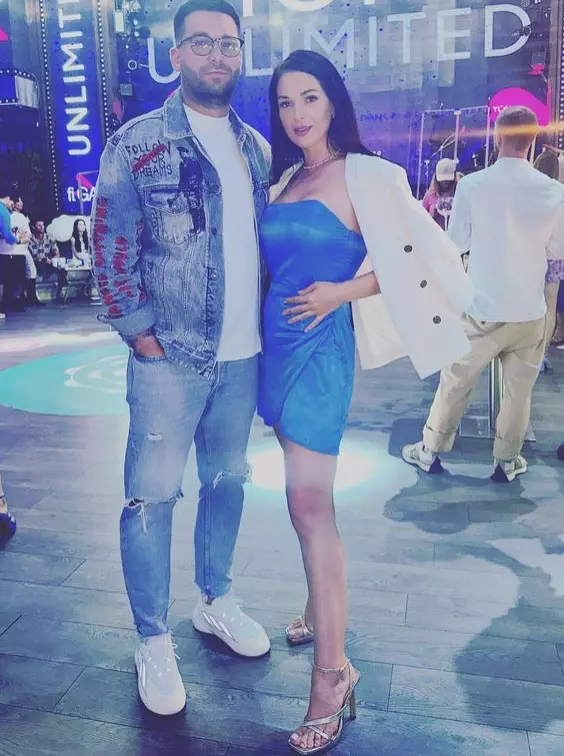 deea-maxer-si-iubitul-robert-1