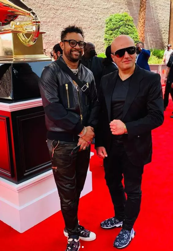 shaggy-si-costi-ionita