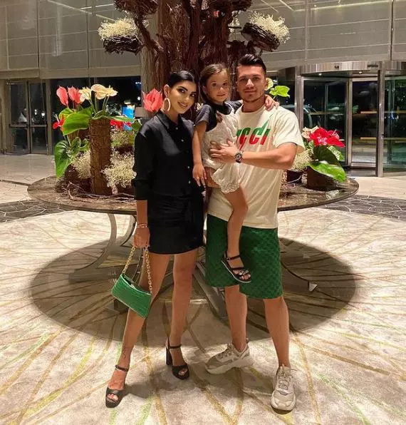 andreea-tonciu-si-familia-sa