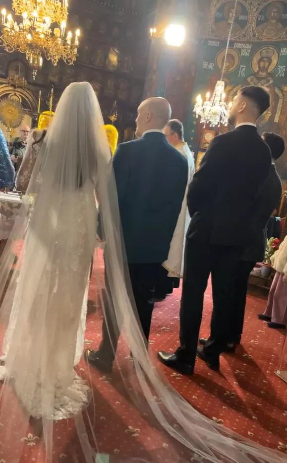 nora leonard doroftei