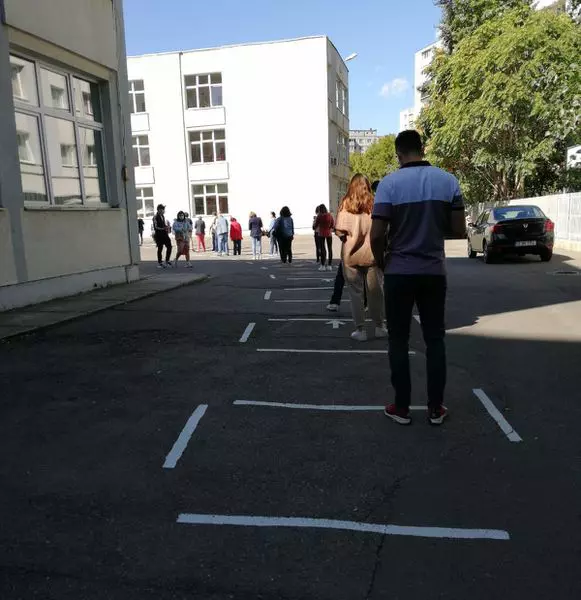 alegeri locale 2020 coadă_liceu_tudor_vladimirescu