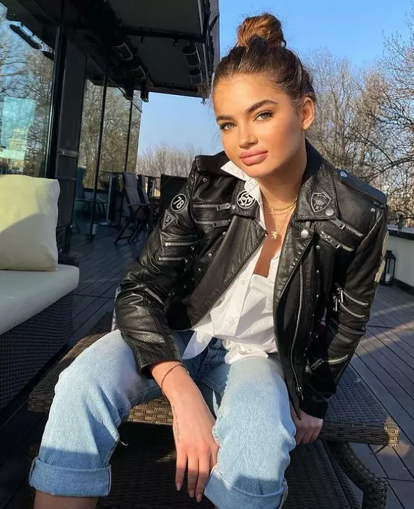 ioana boureanu 20 de ani 5