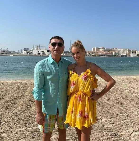 cristi-borcea-vacanta-valentina-pelinel