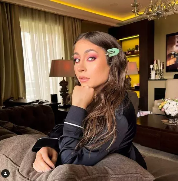 nicole-cherry-apartament-3