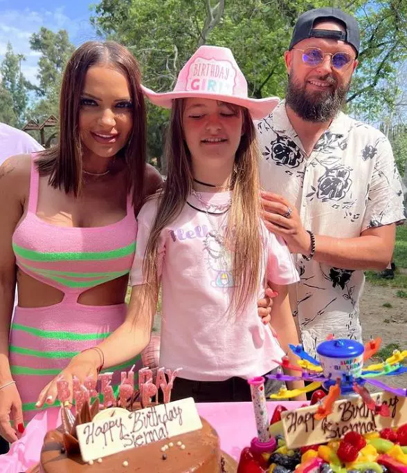 andreea-antonescu-sienna-si-traian-spak