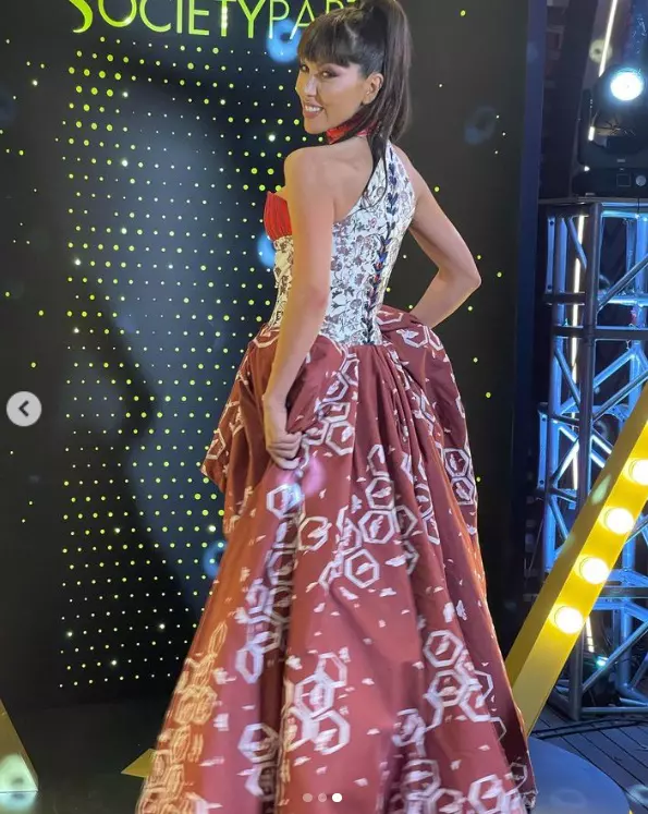 denise-rifai-petrecerea-viva