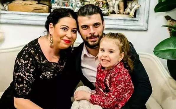 Oana Roman, Marius Elisei și Isabela