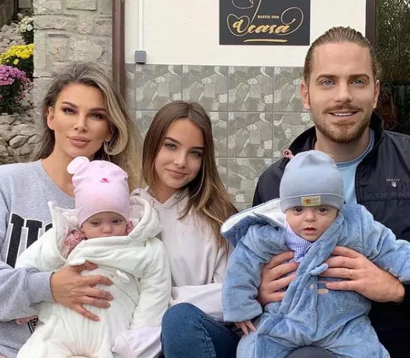alina-laufer-si-familia