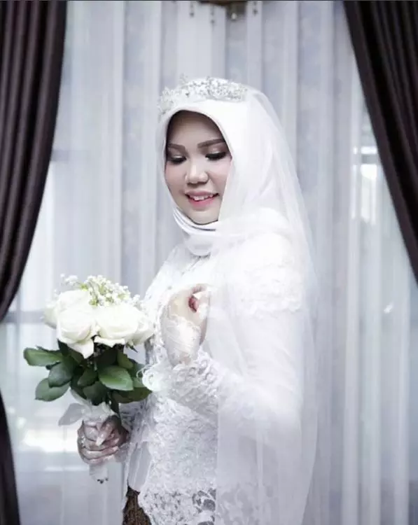 mireasa singura indonezia 8