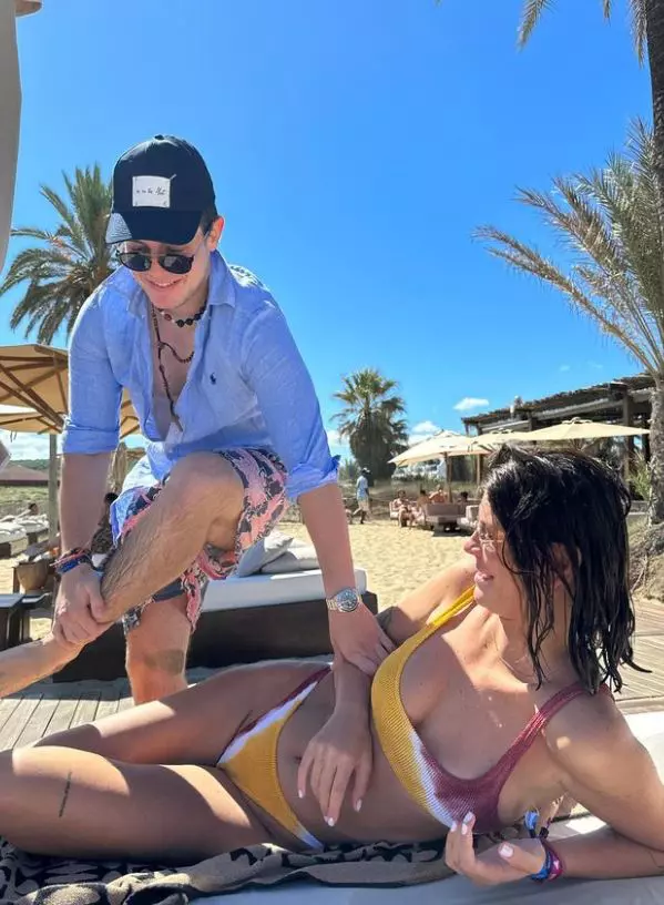 Aris și Laura Giurcanu în Ibiza