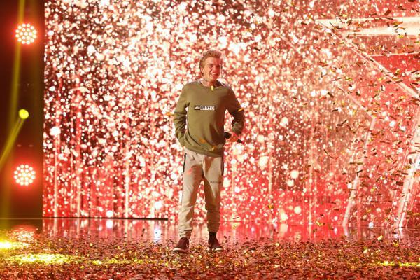 Cine este Mihai Ghintan, cel de-al patrulea Golden Buzz de la „Românii au talent” sezonul 11. Florin Călinescu l-a trimis direct în semifinală