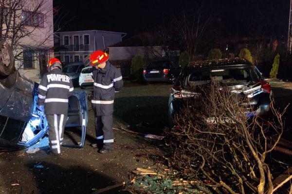 Un Minor Beat A Furat O Mașină A Provocat Un Accident S A Răsturnat și A Ajuns Cu Salvarea La Spital Libertatea