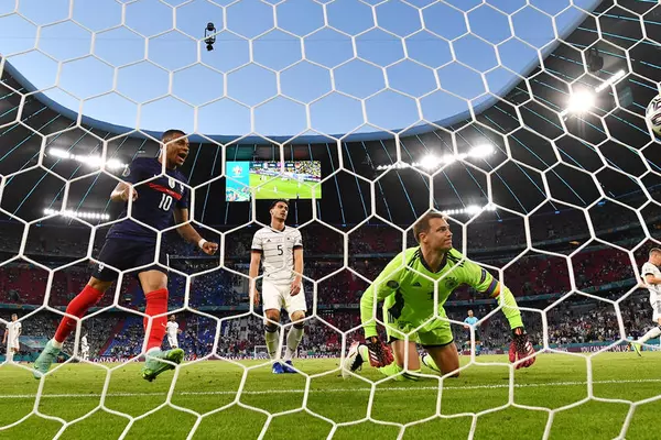 pix Fotbal https www libertatea ro fotbal