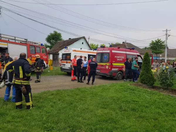 incendiu pecica arad3