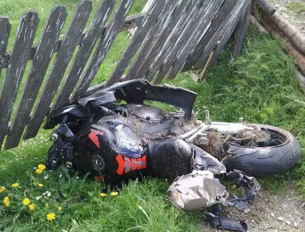 Motociclist mort într-un accident în Valea Putnei, județul Suceava (5)
