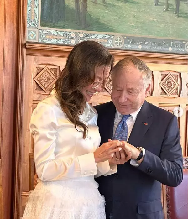 michelle-yeoh-s-a-casatorit-3