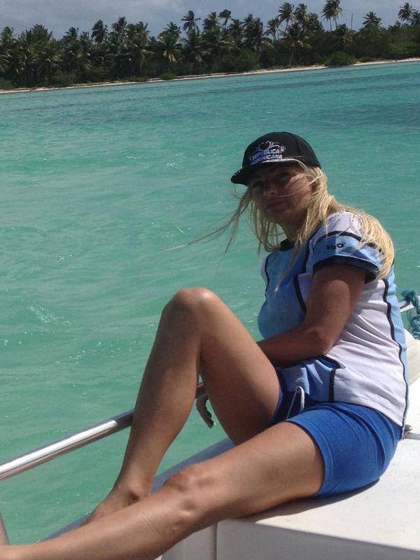 Festivitate De Retragere Pentru Fosta Portăriță A Echipei De Handbal Rapid Frumoasa Cristina Dogaru Libertatea